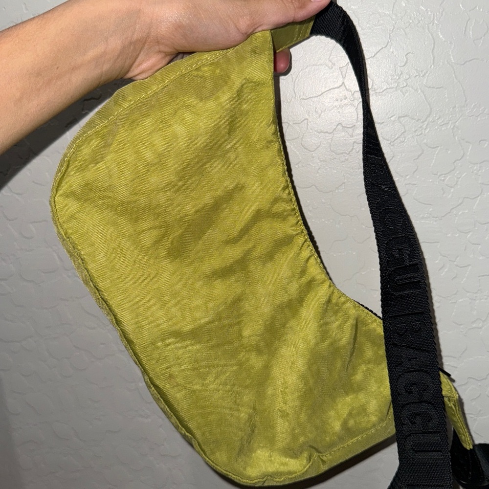 BAGGU small crescent